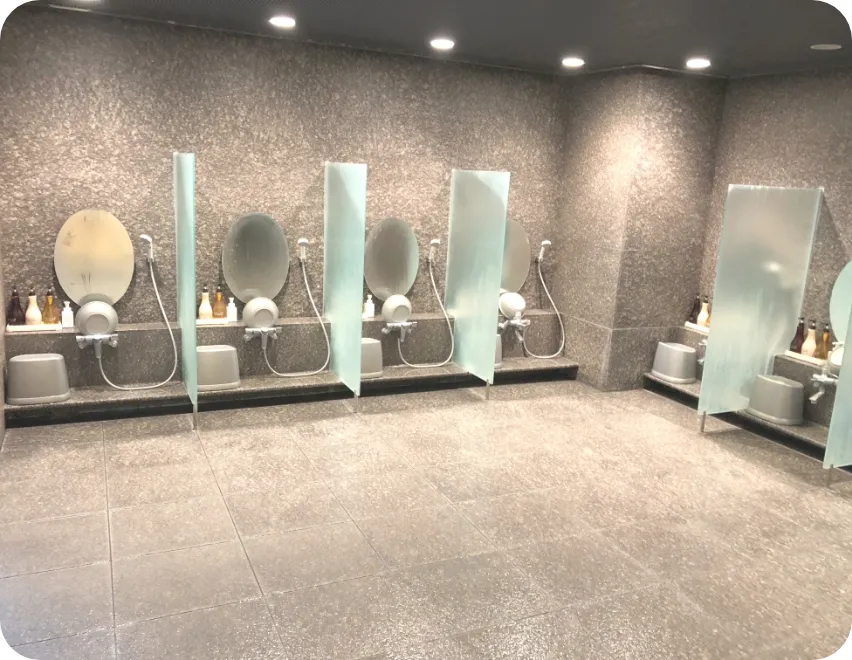 ゴルフ場清掃現場の様子2